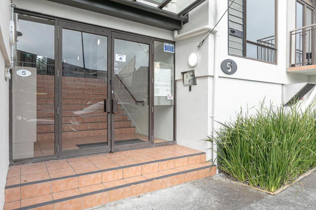 Roomy High-Ceiling Loft Apartment - Free Parking! Auckland Exteriér fotografie
